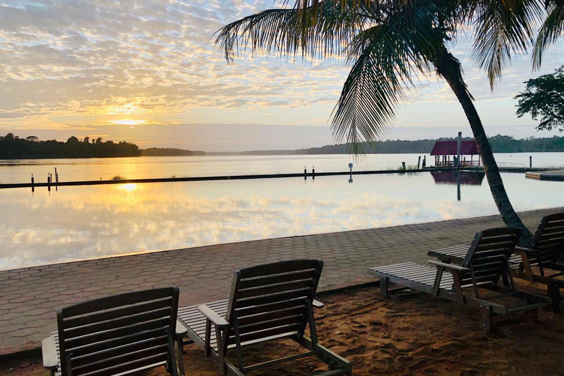 Overbridge River Resort