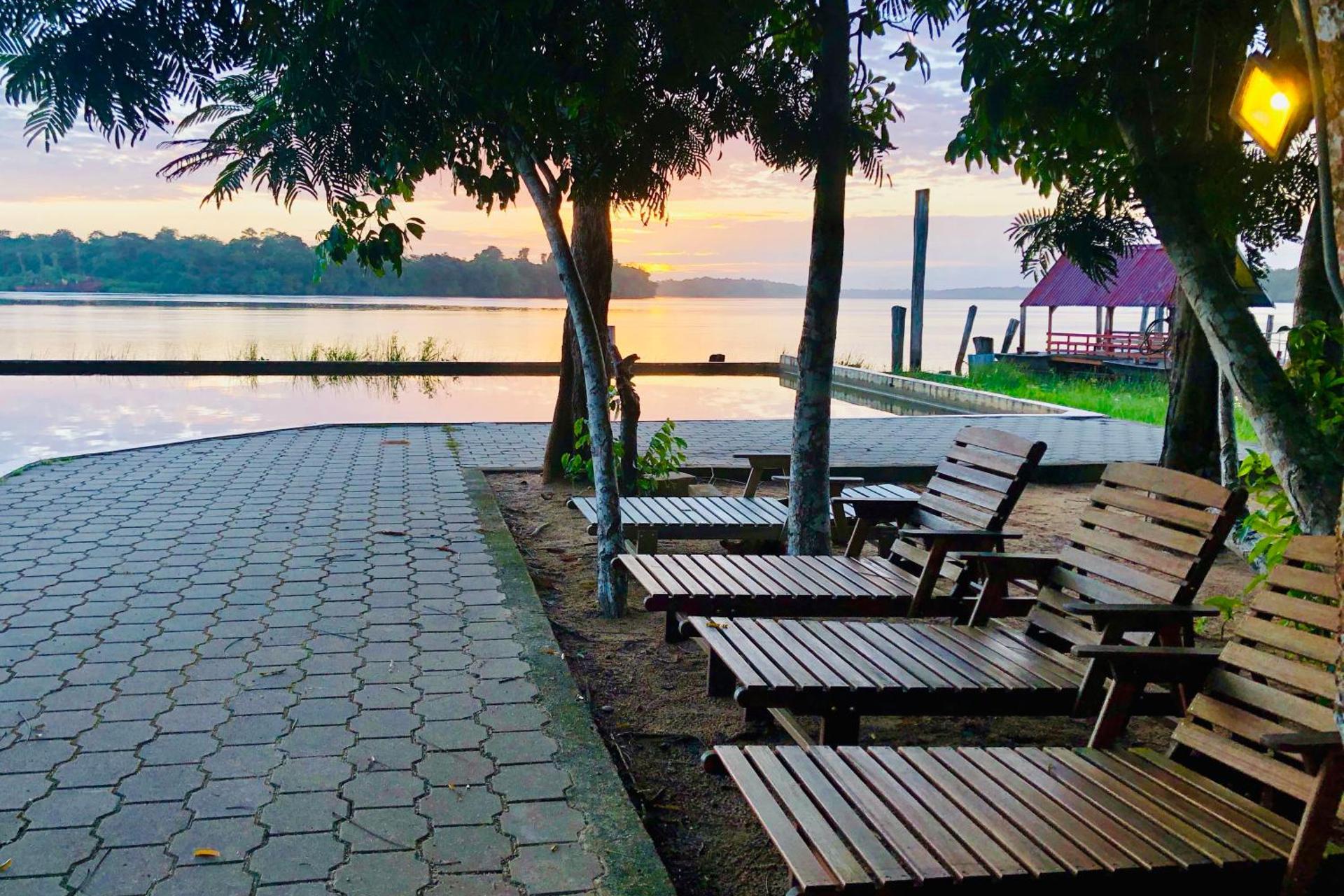 Overbridge River Resort