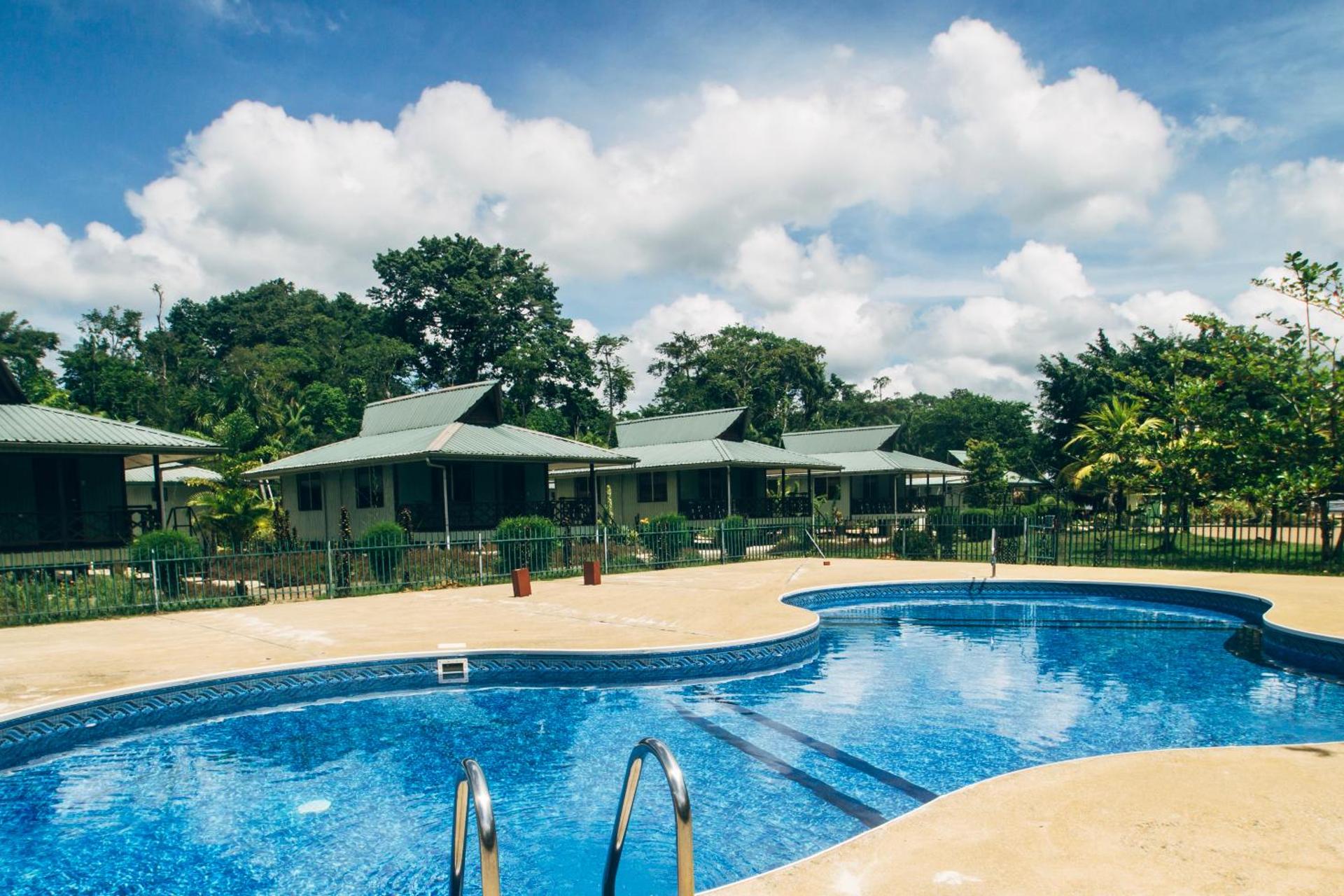 Overbridge River Resort